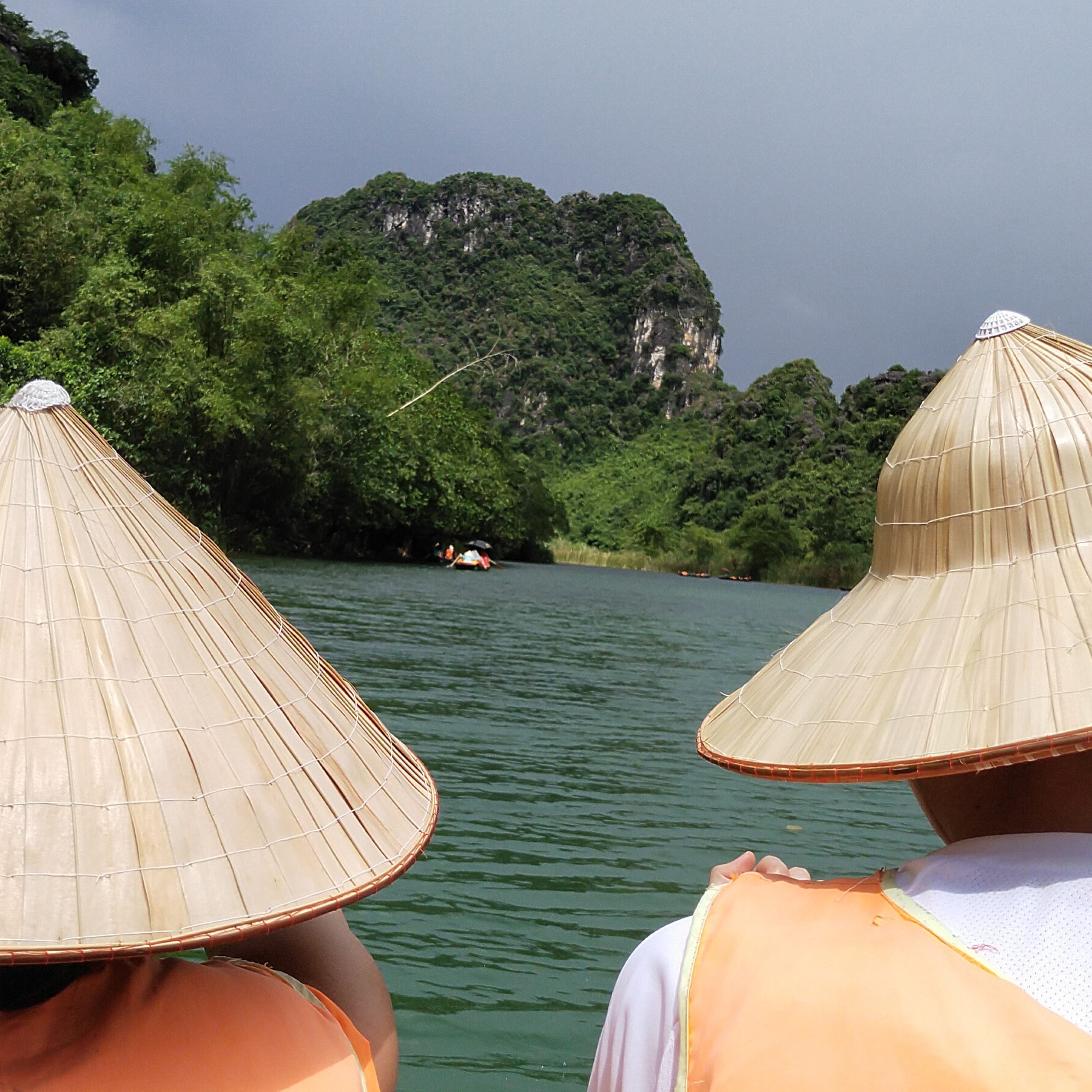 filter: 0; fileterIntensity: 0.0; filterMask: 0; module: h;
hw-remosaic: 0;
touch: (-1.0, -1.0);
modeInfo: ;
sceneMode: Auto;
cct_value: 0;
AI_Scene: (22, -1);
aec_lux: 91.380936;
hist255: 0.0;
hist252~255: 0.0;
hist0~15: 0.0;